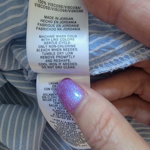 COPY - Jones New York Button Up Top with Front Tie and Roll Tab Sleeves. Size L. - Picture 5 of 12